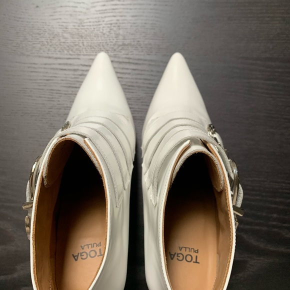 Yoga Pulla Western Boots - Picture 7 of 8